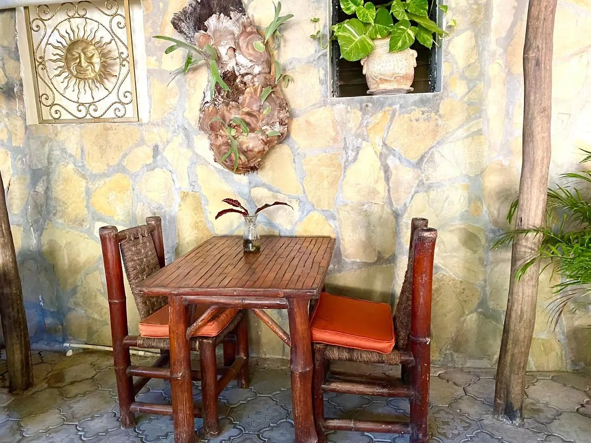 Hotel Alegria كاباريتي